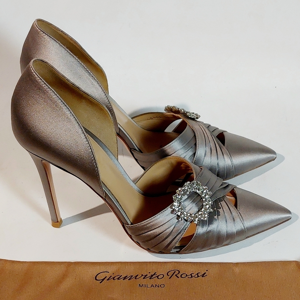 Gianvito Rossi silver satin crystal embellished pumps, EU40, EUC